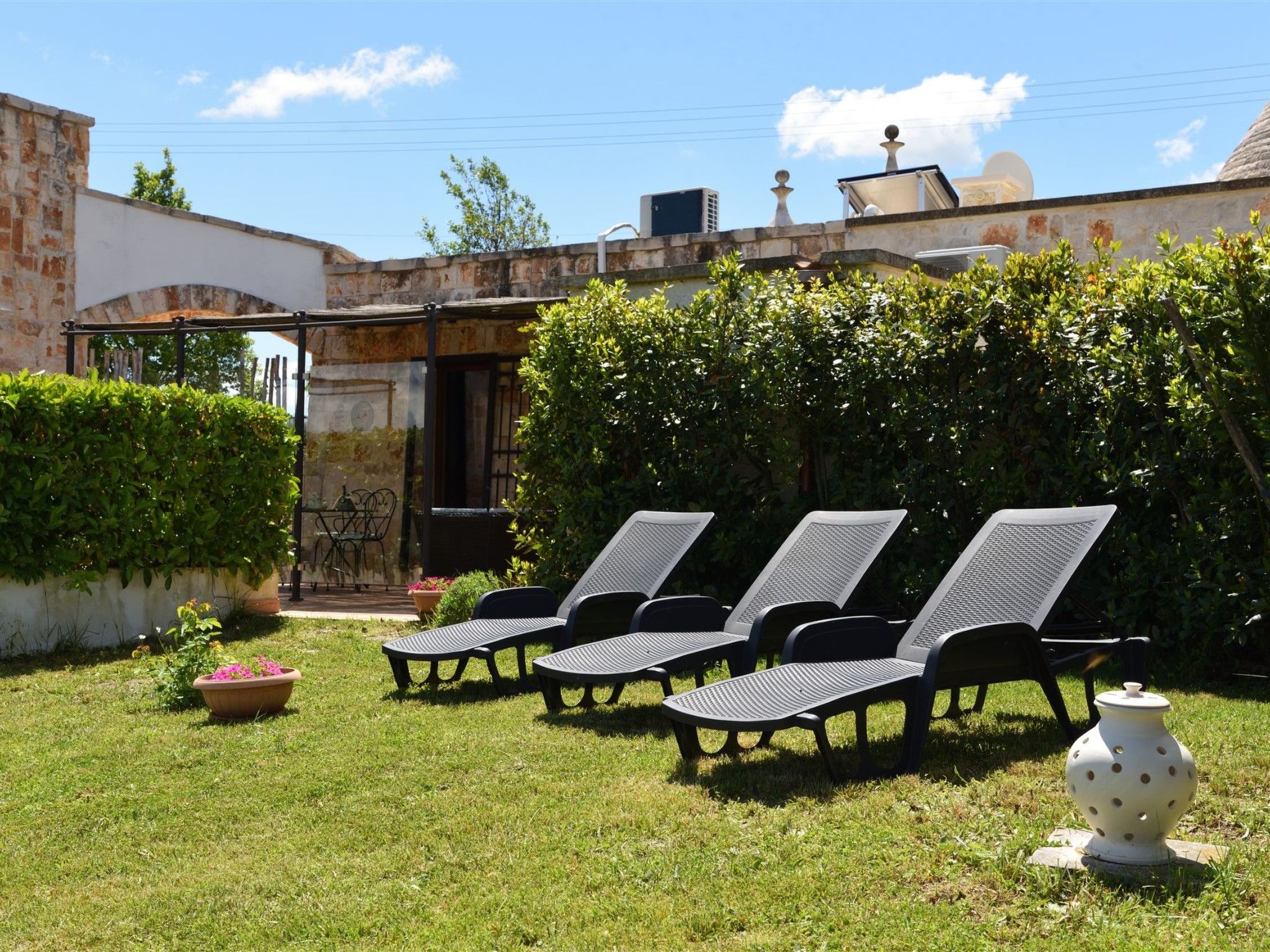 Neuer fabelhafter Trullo mit privatem Pool-Binnen