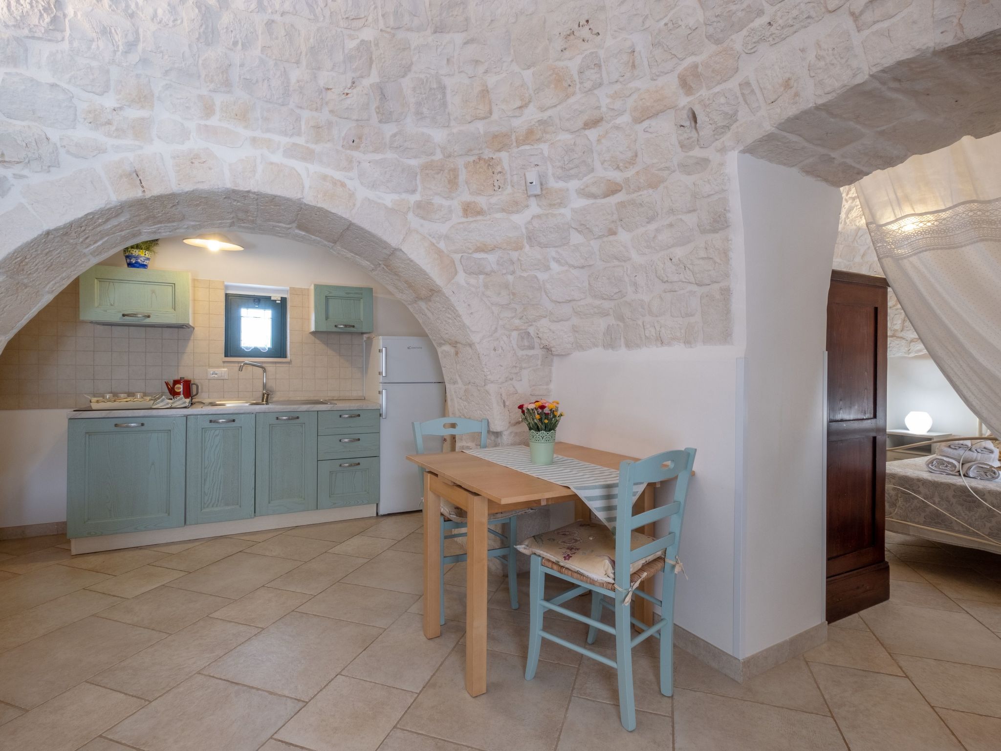 Wohnung auf einem Bauernhof mit Trulli und Schwimmbad