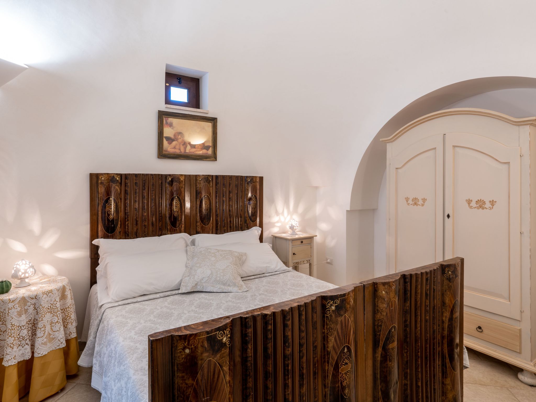 Große Trullo-Wohnung mit Schwimmbad