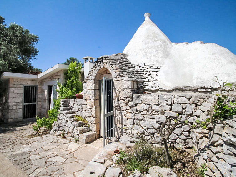 Trullo Selva Accommodation in Ceglie Messapica