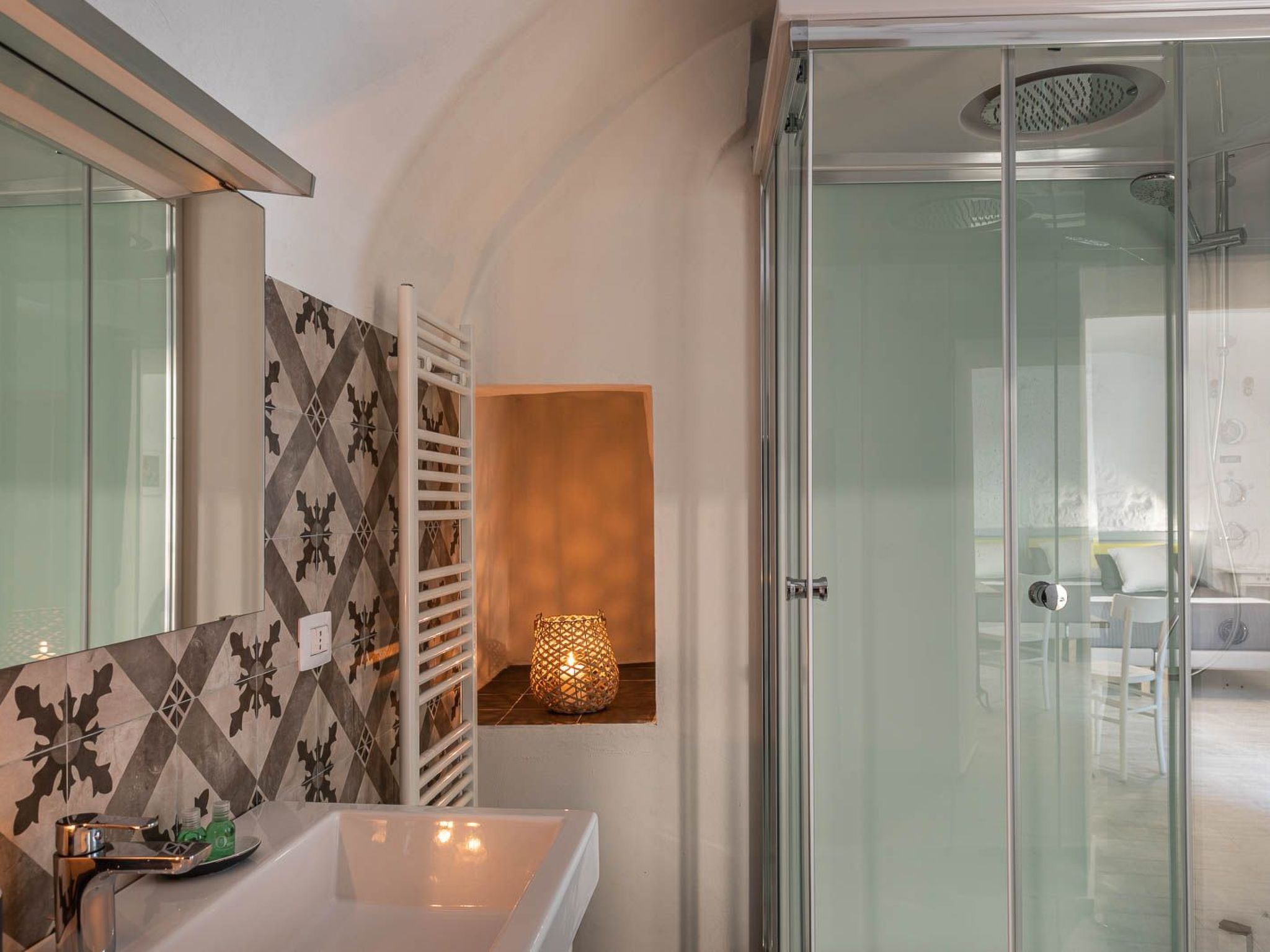 Scirocco - centro storico vicino al mare - Binnen