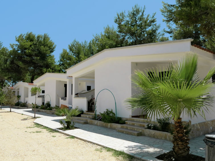 Search and Stay destination Provincia di Foggia, Puglia - Italy from AU$ 96. Villaggio San Pablo