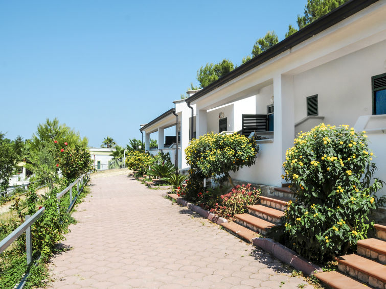 Search and Stay destination Provincia di Foggia, Puglia - Italy from AU$ 96. Villaggio San Pablo