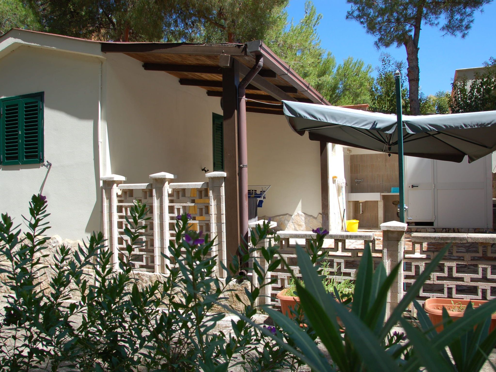 Orchideen-Ferienwohnung mit überdachter Veranda-Dedans