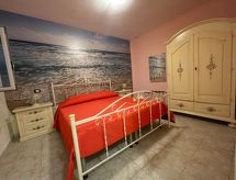 'Carla Gold' mit Wallbox
