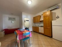 Gemütliche Wohnung in Vieste mit Grill