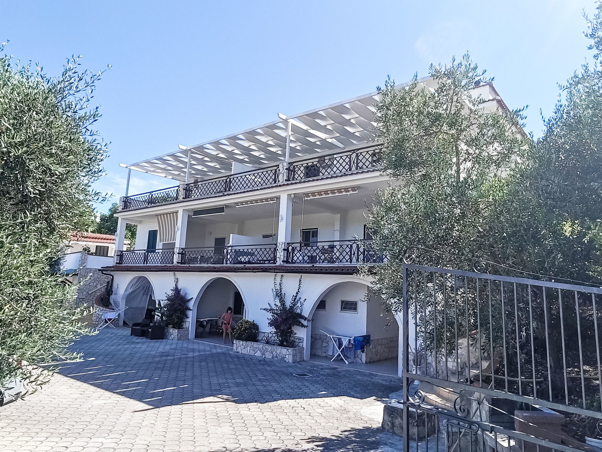 Quadrilocale in villa con piscina