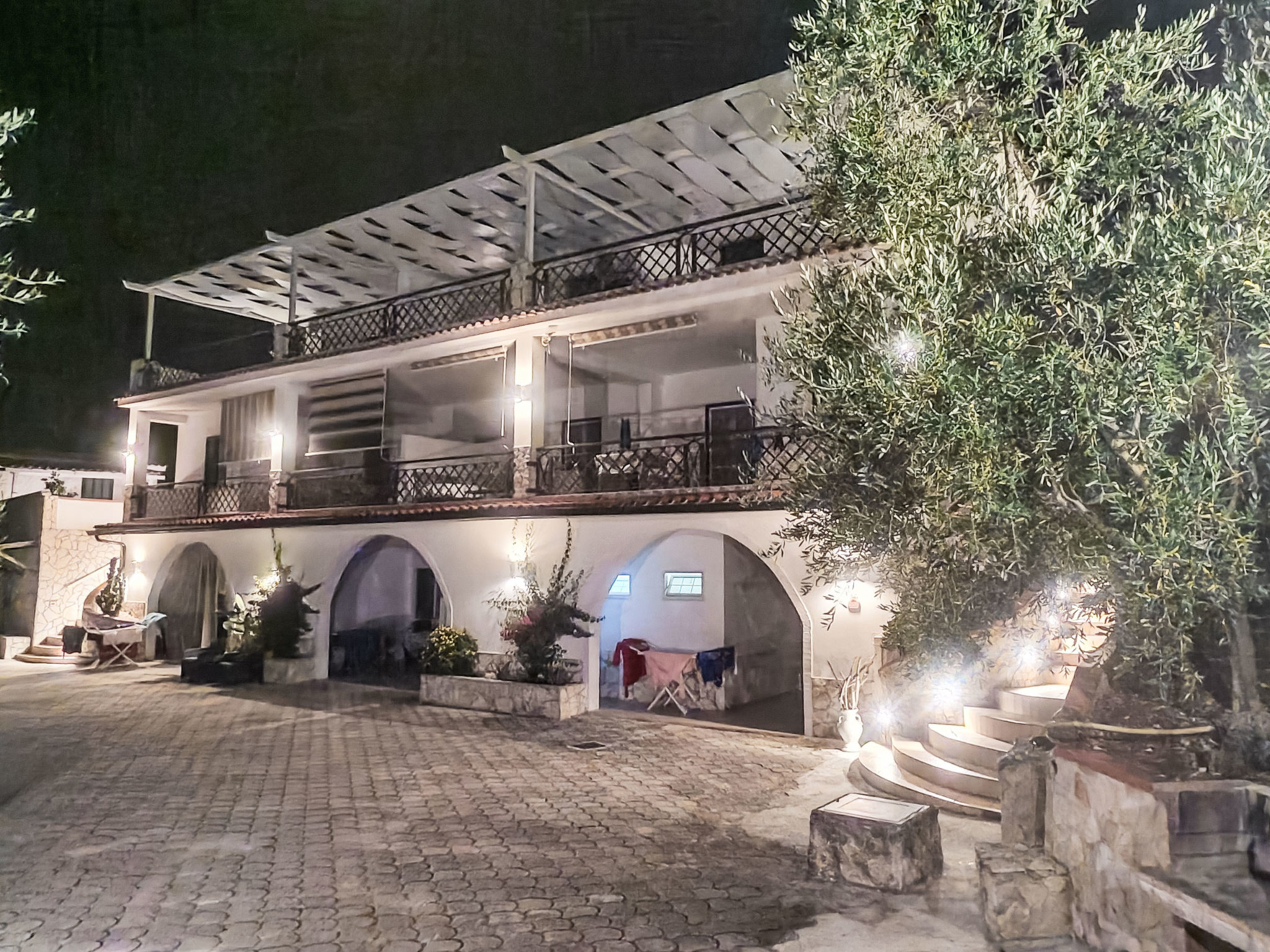 Quadrilocale in villa con piscina