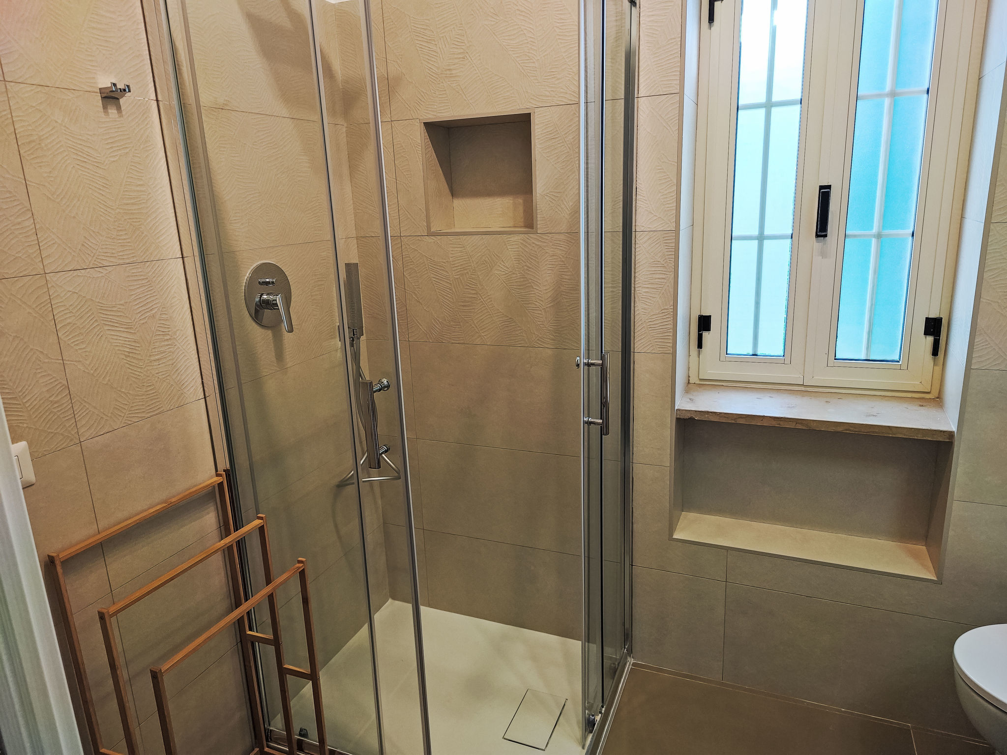 Quadrilocale in villa con piscina - Inside
