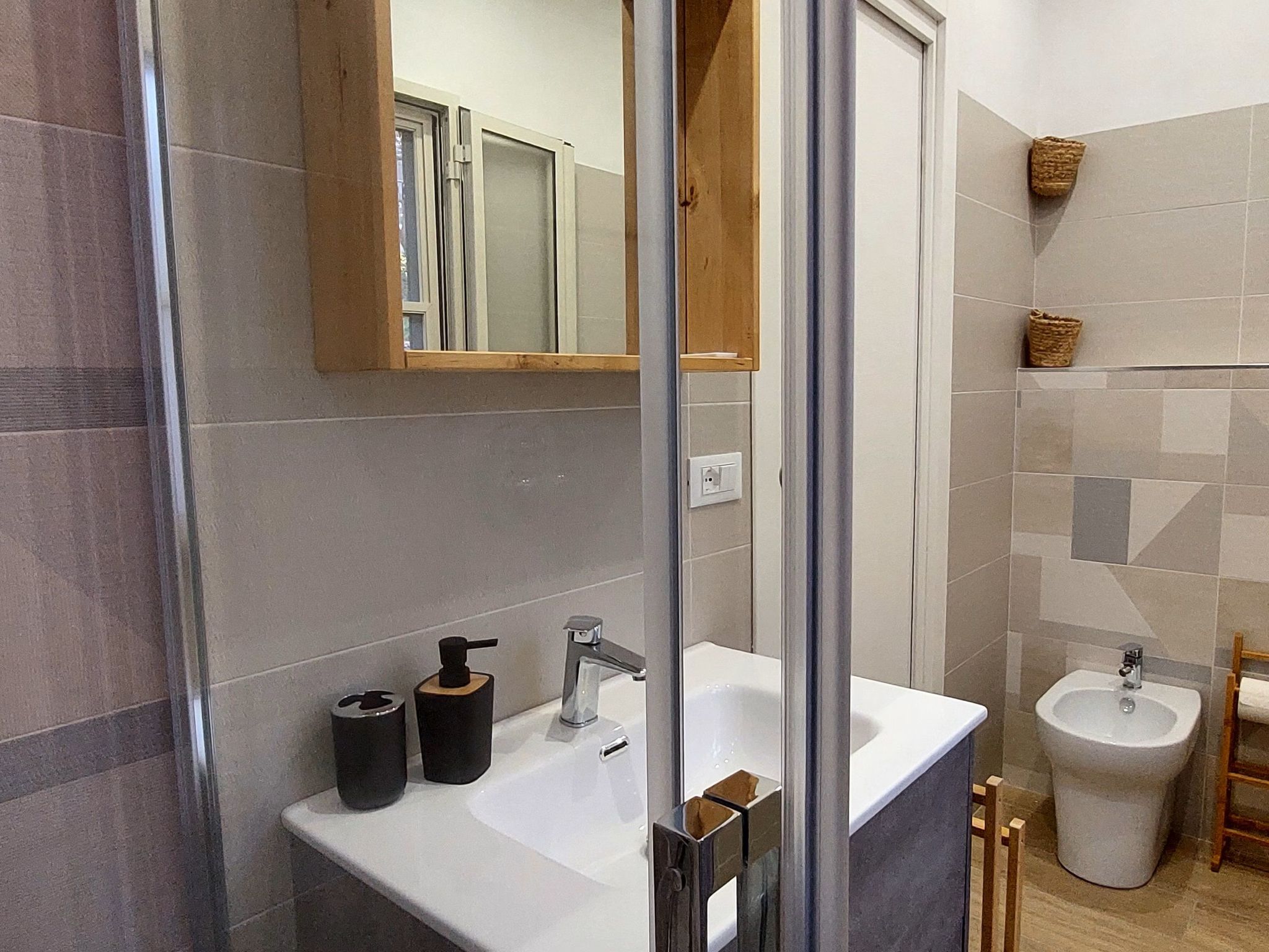 Freistehendes Zwei-Zimmer-Haus-Image-tags.info