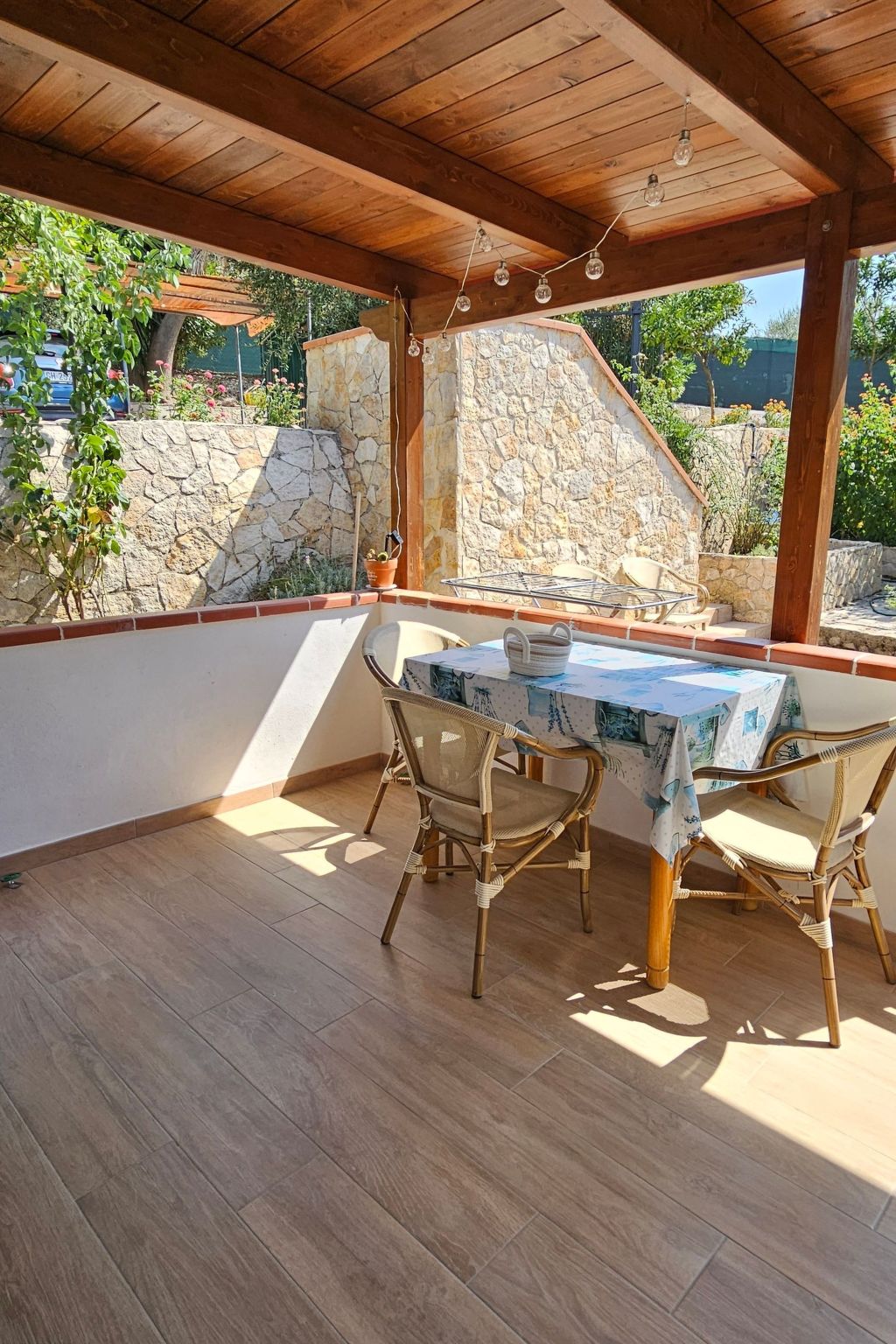 Freistehendes Zwei-Zimmer-Haus-Image-tags.info