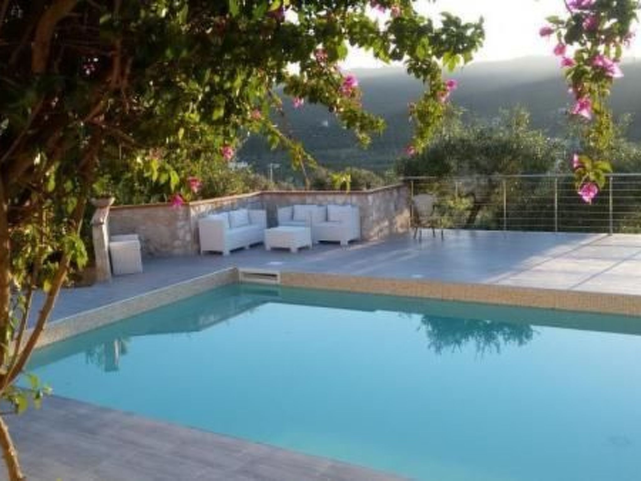 Freistehendes Zwei-Zimmer-Haus-Image-tags.info