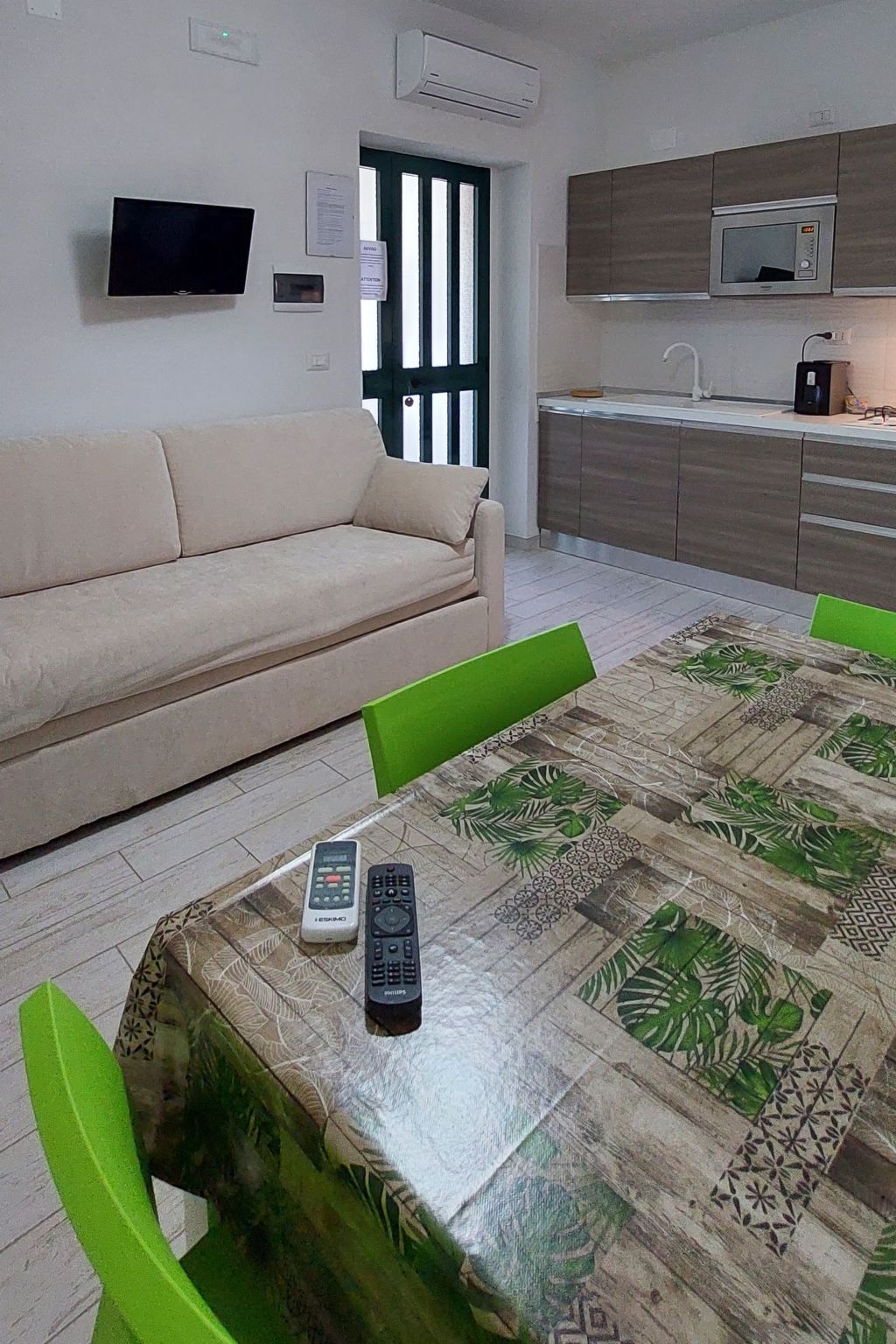 Drei-Zimmer-Wohnung im Erdgeschoss-Image-tags.info