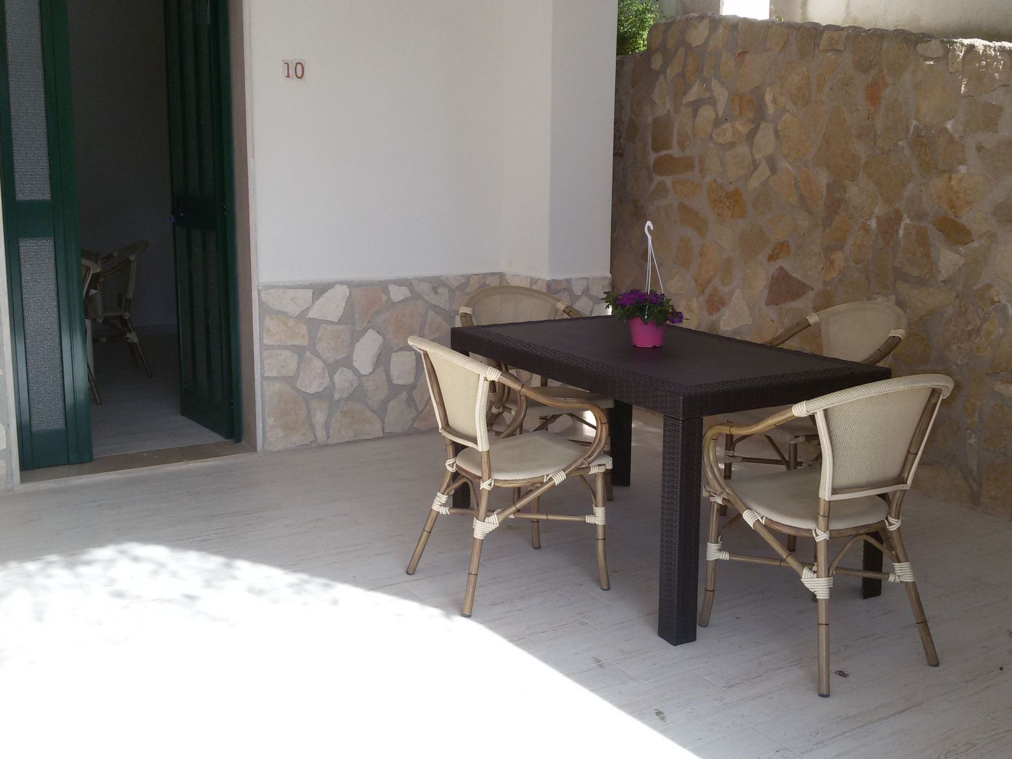 Drei-Zimmer-Wohnung im Erdgeschoss-Image-tags.info