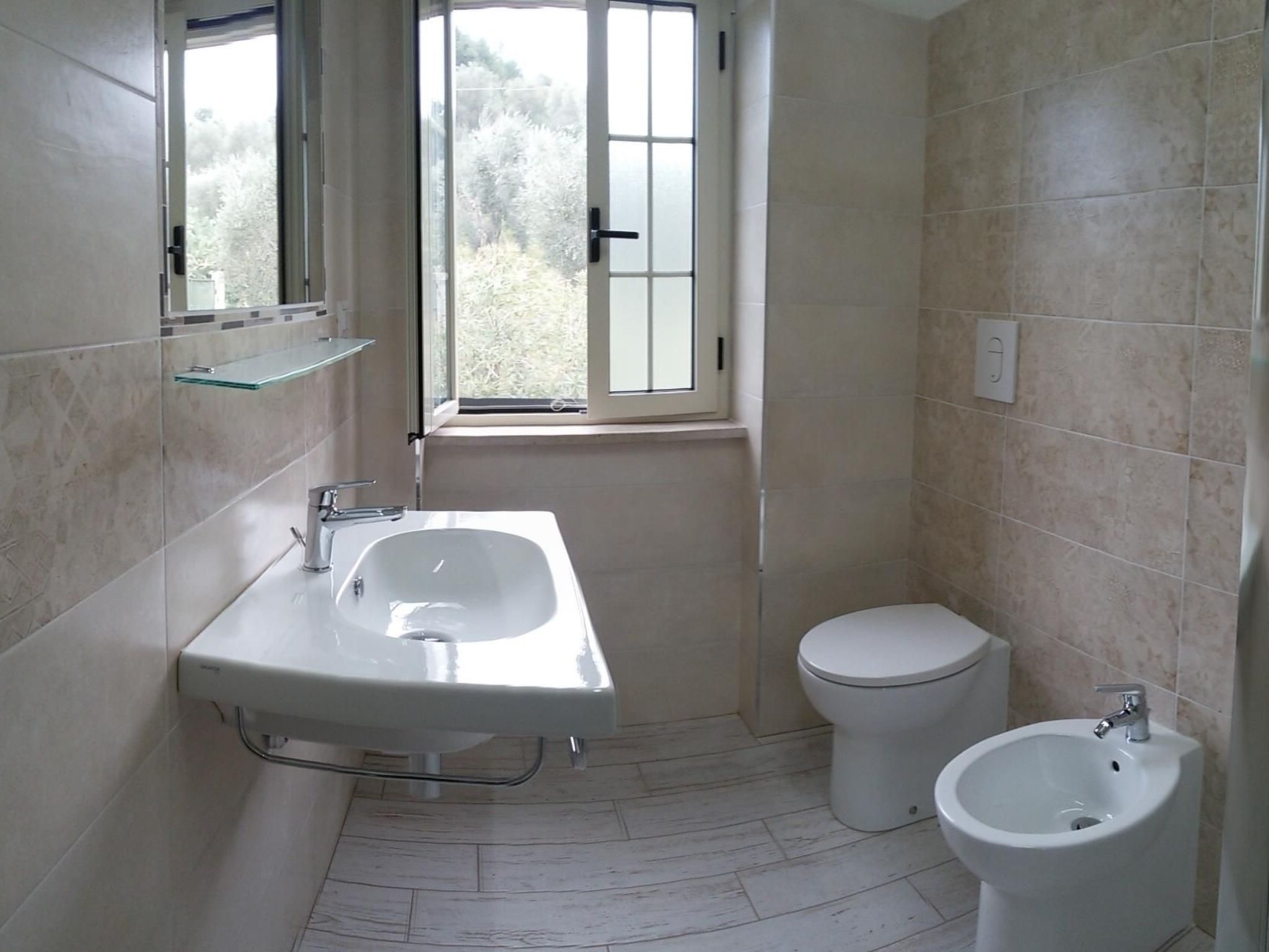 Zwei-Zimmer-Penthouse-Wohnung mit Terrasse mit Meerblick-Image-tags.info