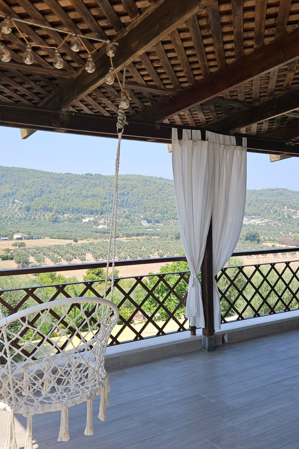 Zwei-Zimmer-Penthouse-Wohnung mit Terrasse mit Meerblick-Image-tags.info