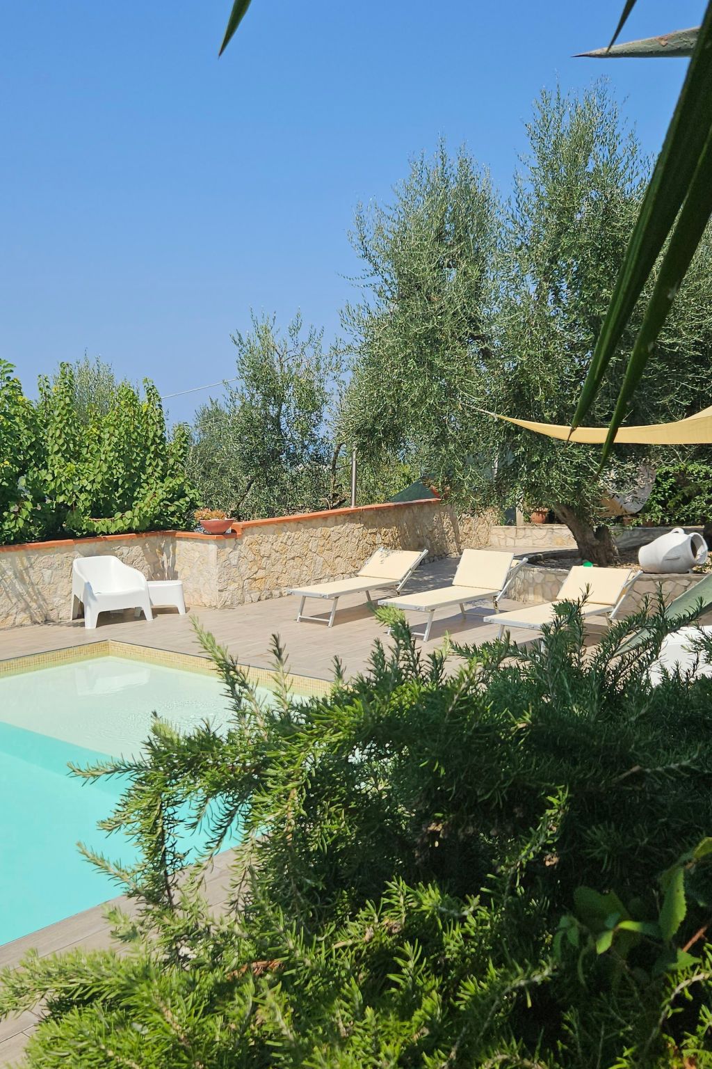 Zwei-Zimmer-Penthouse-Wohnung mit Terrasse mit Meerblick-Image-tags.info