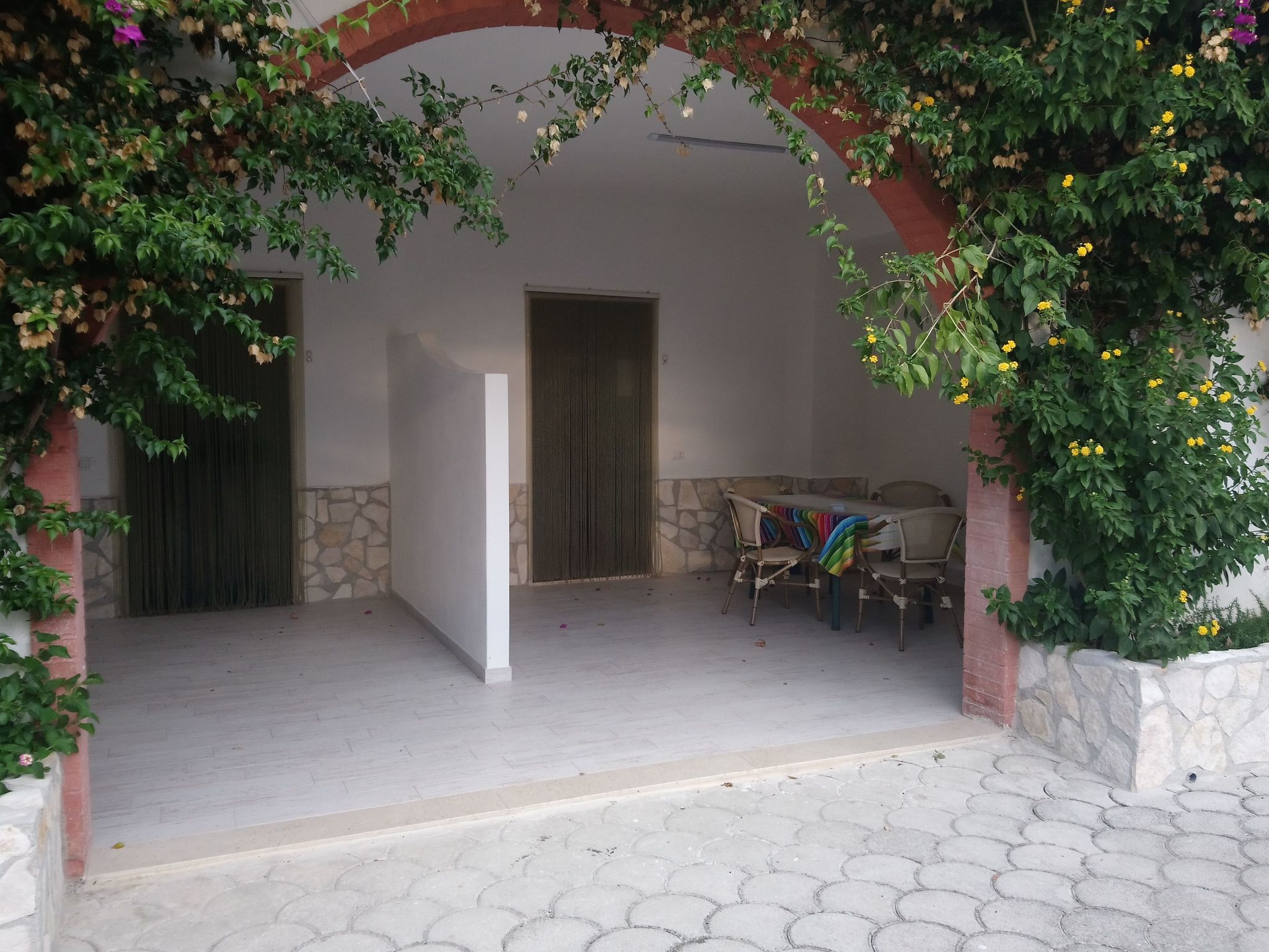 Brandneue Wohnung in Villa mit Schwimmbad-Image-tags.info