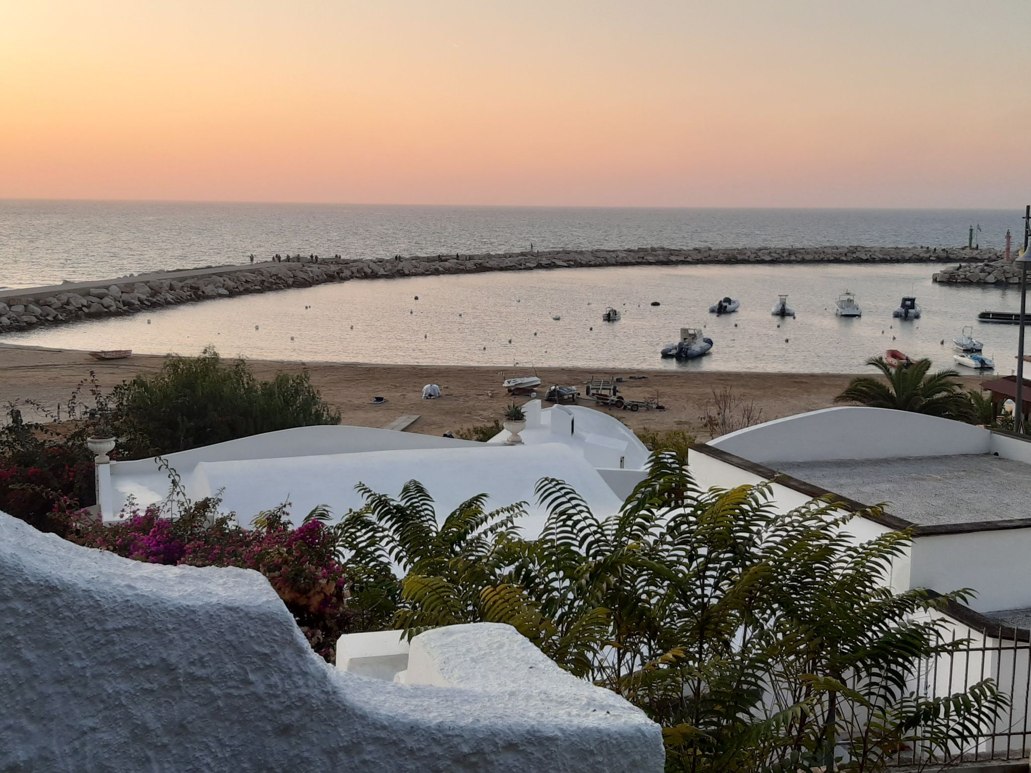 Brandneue Wohnung in Villa mit Schwimmbad-Image-tags.info