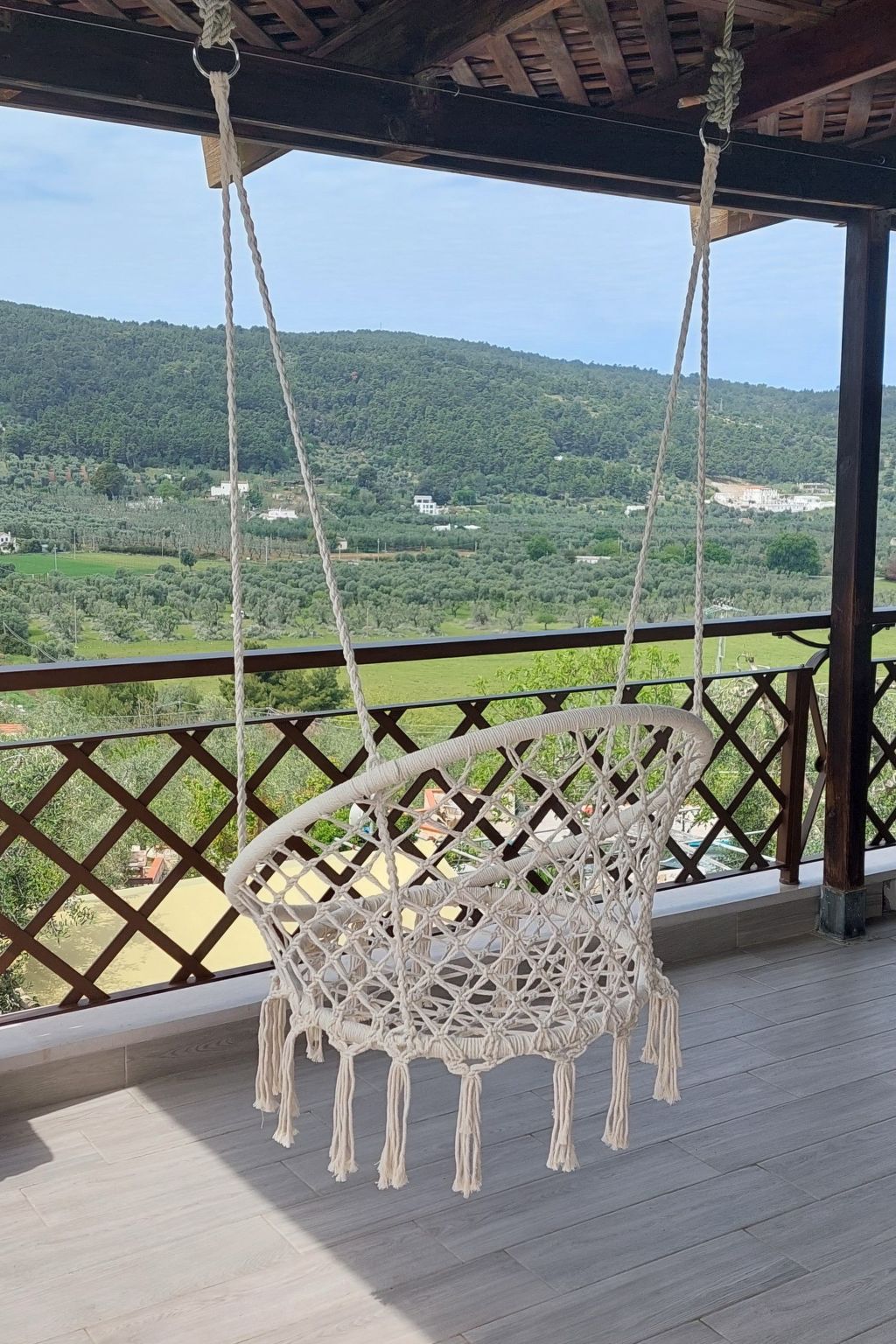 Zwei-Zimmer-Penthouse-Wohnung mit Terrasse mit Meerblick