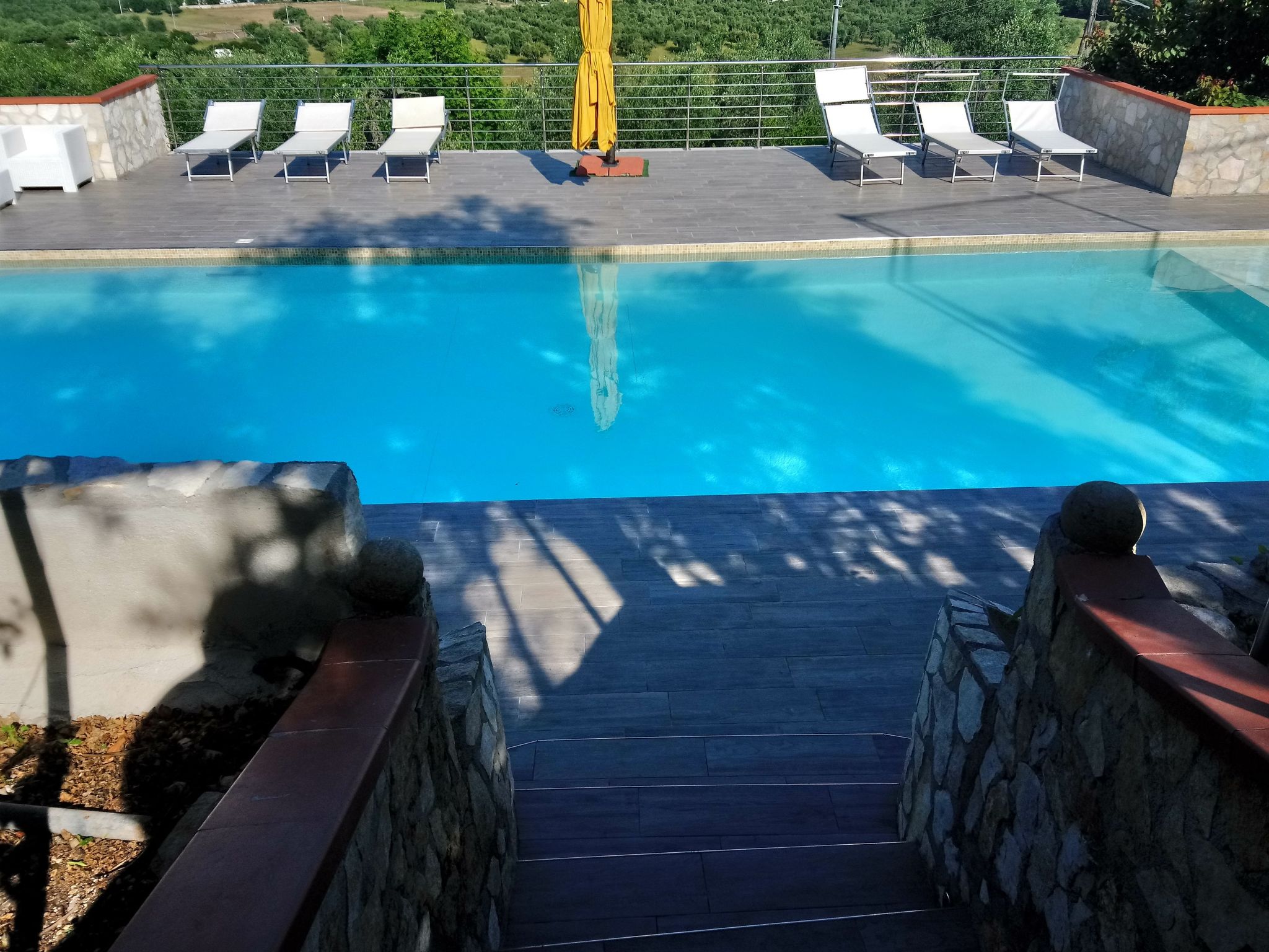 Mit Garten und Kinderschwimmbad-Image-tags.info