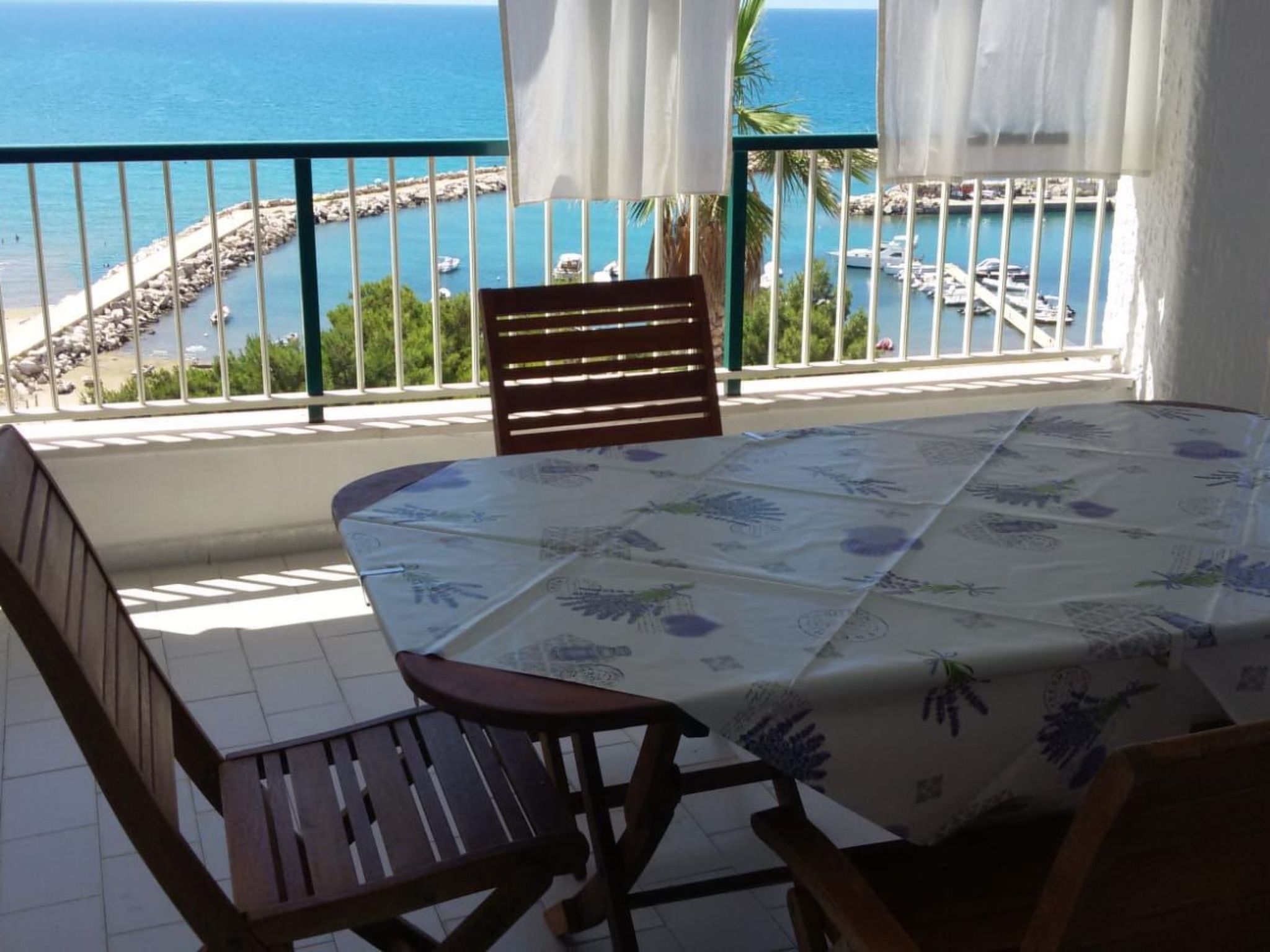 Drei-Zimmer-Wohnung mit Meerblick-Binnen