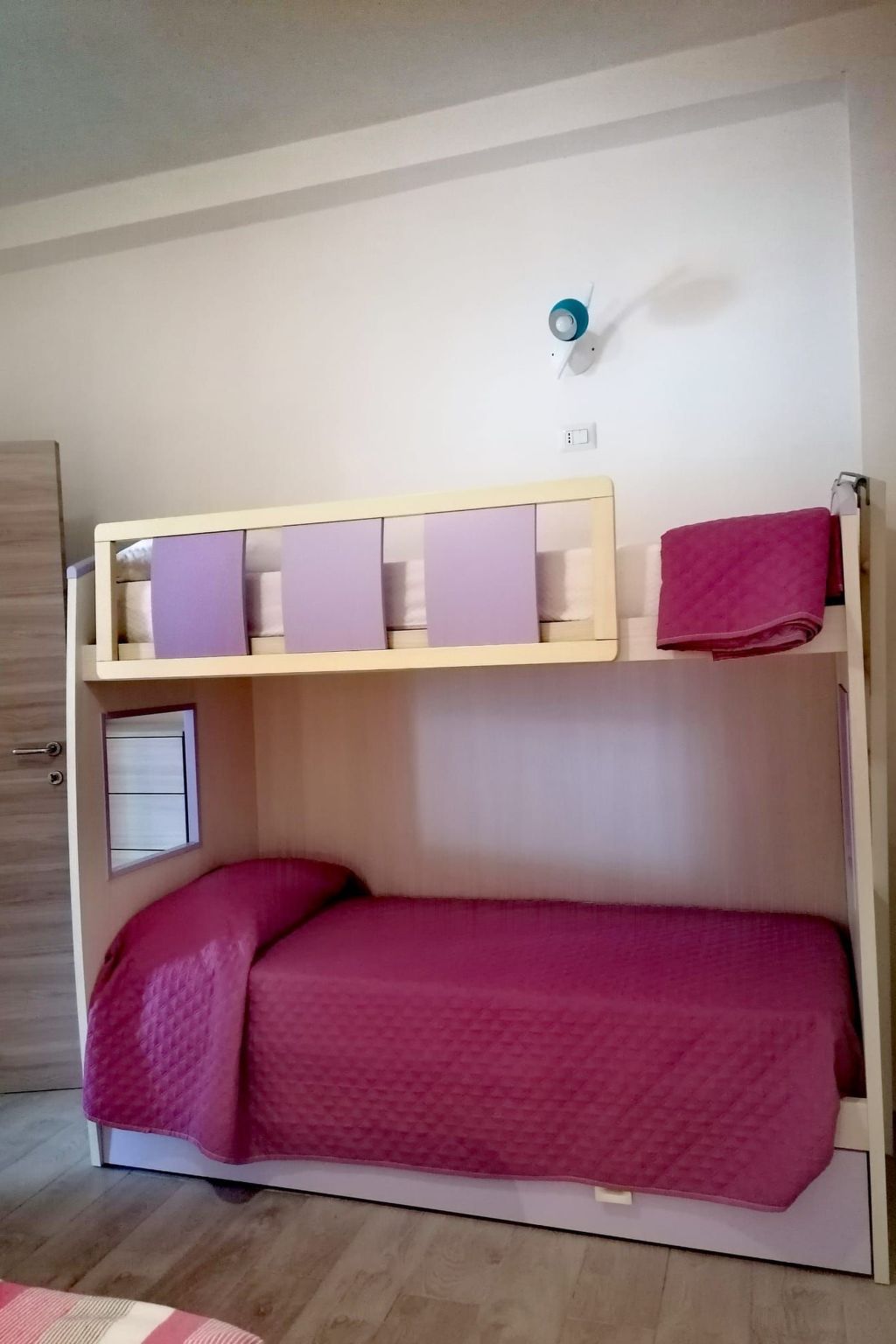 Zwei-Zimmer-Wohnung mit Meerblick-Binnen