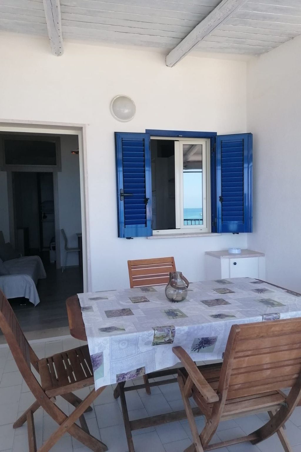 Zwei-Zimmer-Wohnung mit Meerblick-Binnen