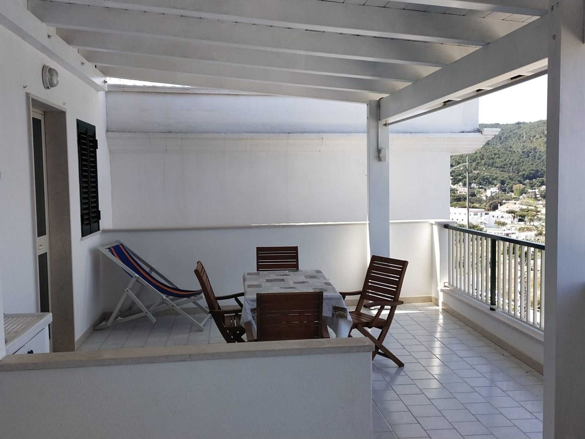 Zwei-Zimmer-Wohnung mit Meerblick-Binnen