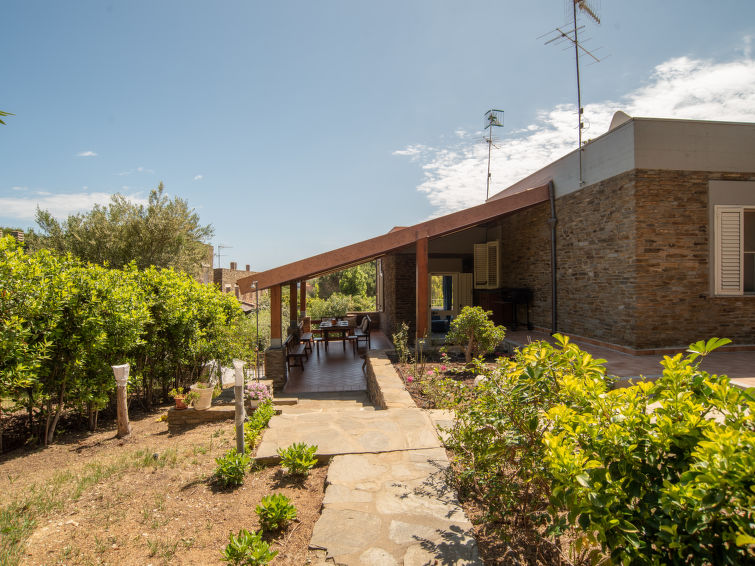 Search and Stay destination Stintino, Sardegna - Italy from AU$ 140. Tonino