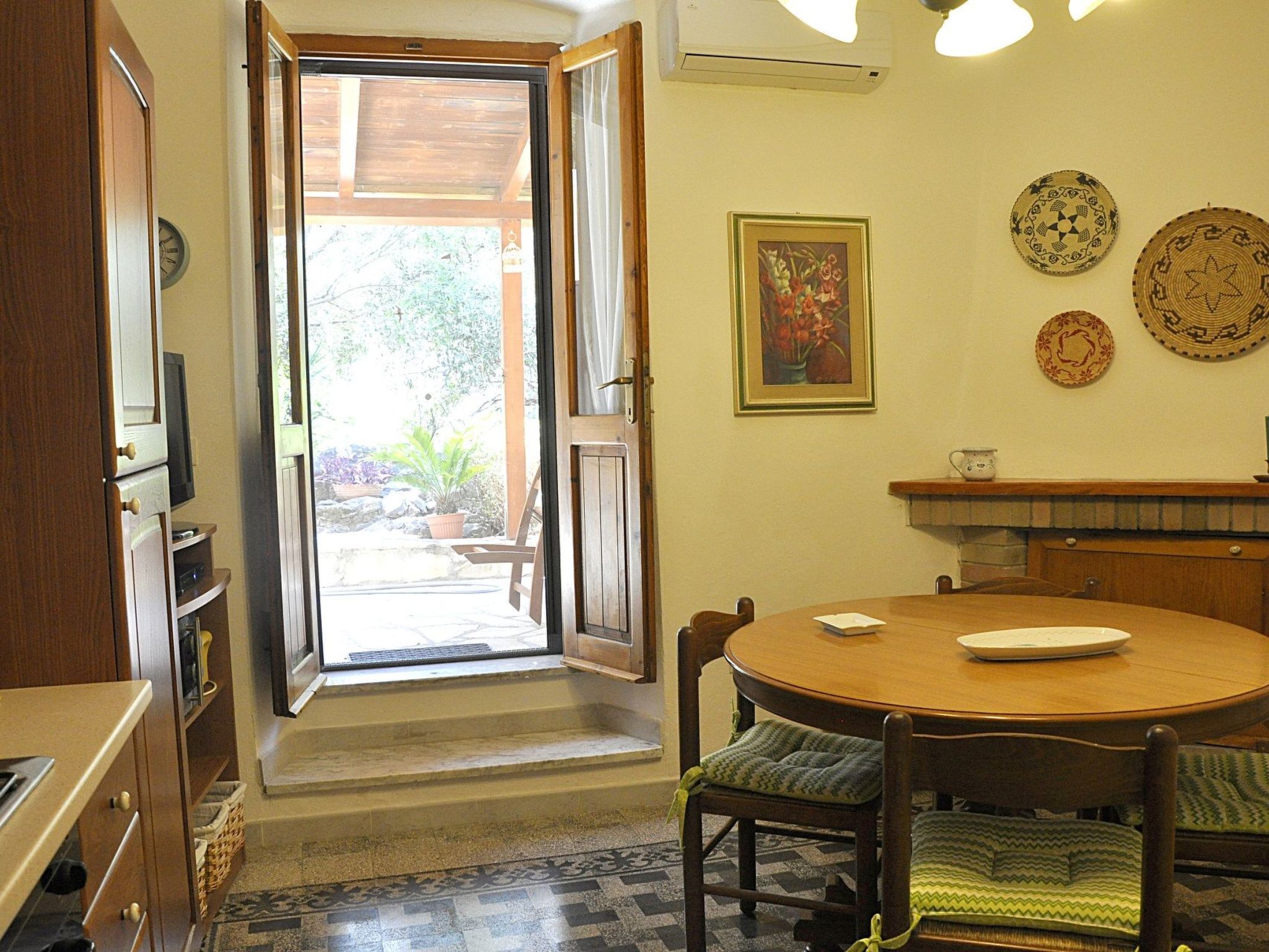 Lubagnu Vacanze- Drei-Zimmer-Wohnung E-Binnen