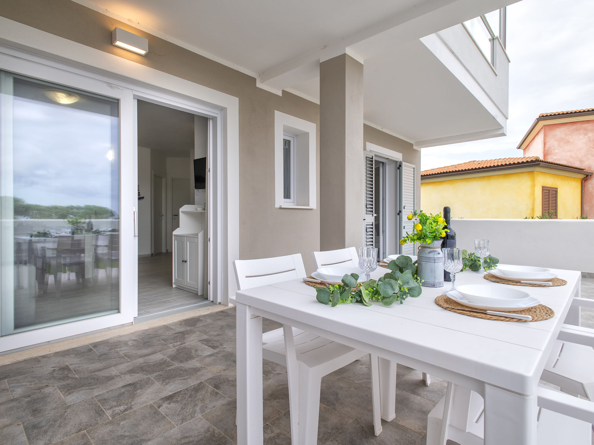 Photo of La terrazza sulla piscina