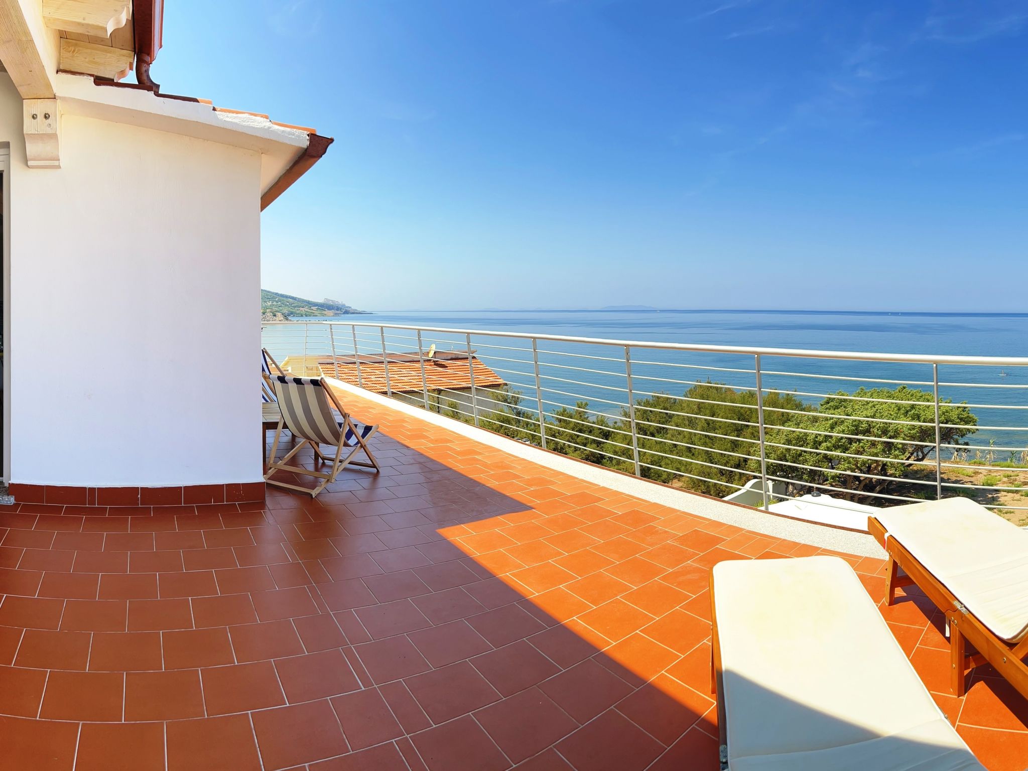 Schöne und private Wohnung am Meer