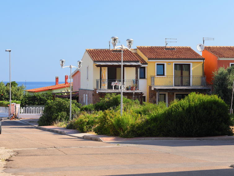 Avocado Apartment in Valledoria