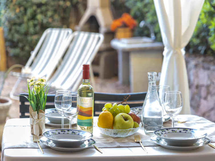 Search and Stay destination Provincia di Sassari, Sardegna - Italy from AU$ 167. Happy Island