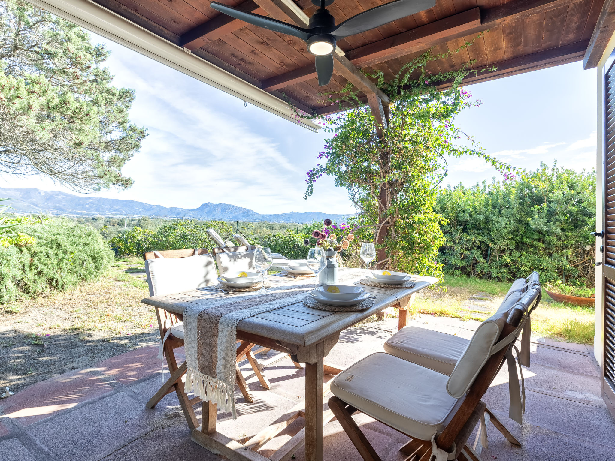 Baia Delle Mimose-Buiten