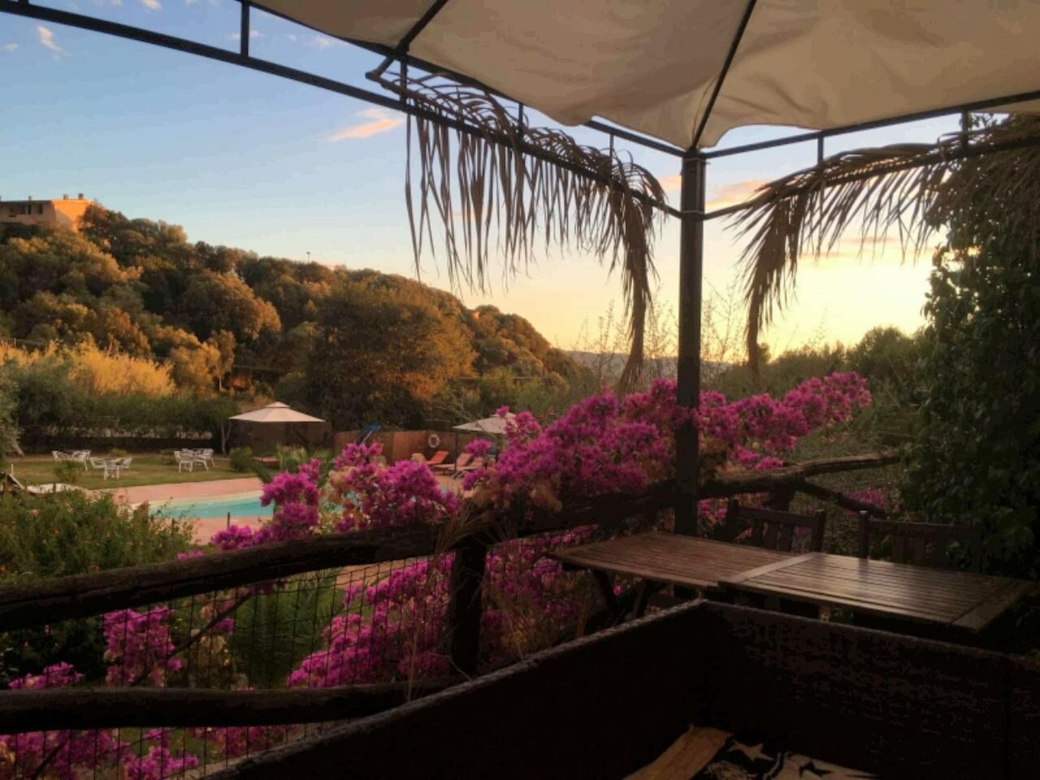 Mit Blick auf das Wasser