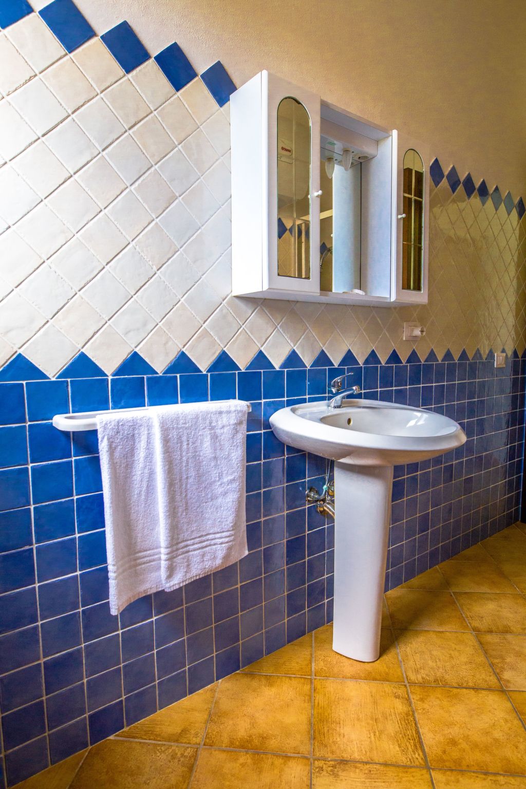 Badus in Badesi-Binnen