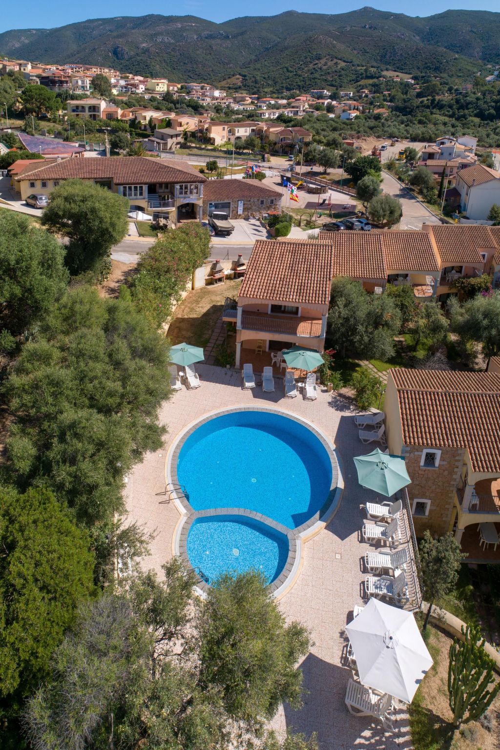 Badus in Badesi-Binnen