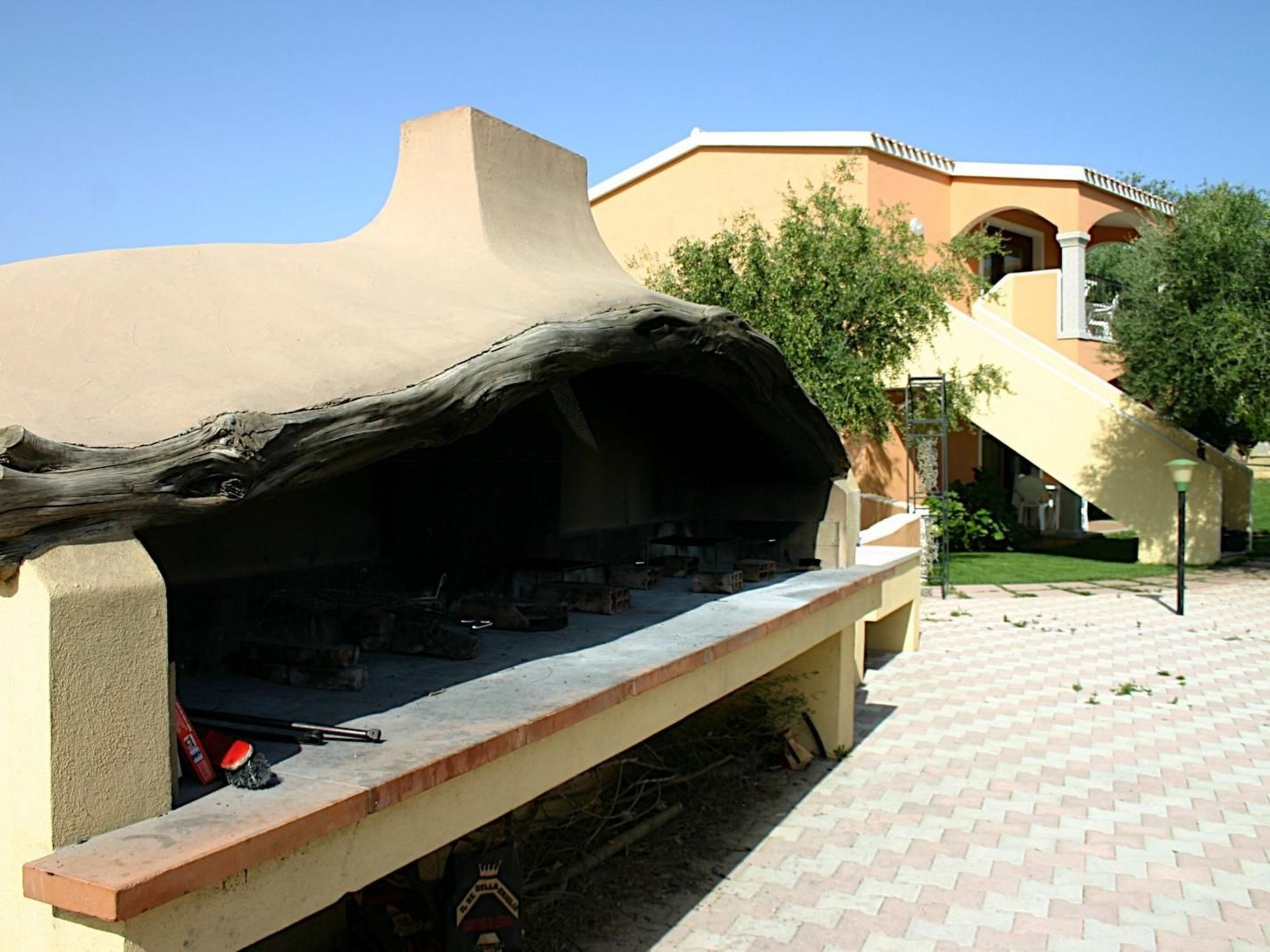 Badus in Badesi-Binnen