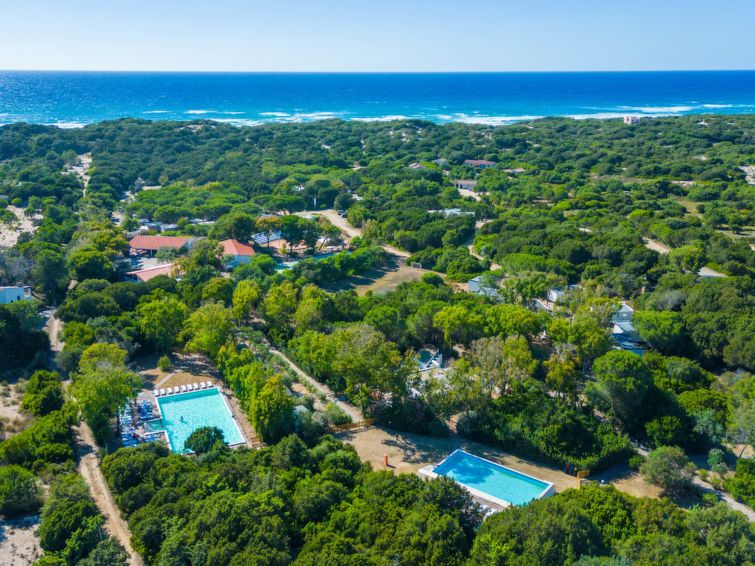 Vakantiehuis op 400m van zee in Badesi - Camping Baia Paradiso in Badesi