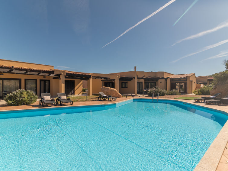 Search and Stay destination Costa Paradiso, Sardegna - Italy from AU$ 250. Nove