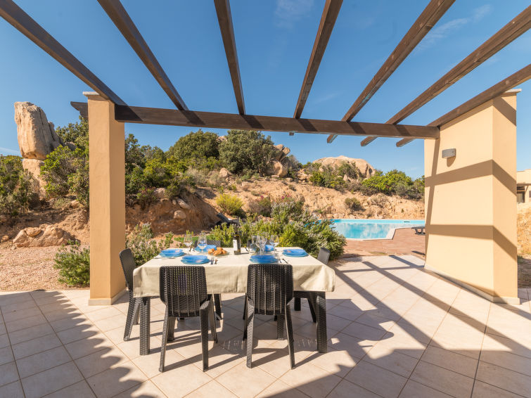 Search and Stay destination Costa Paradiso, Sardegna - Italy from AU$ 250. Nove