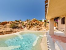Suite mit natürlichem Hydromassage-Pool und Meerblick.
