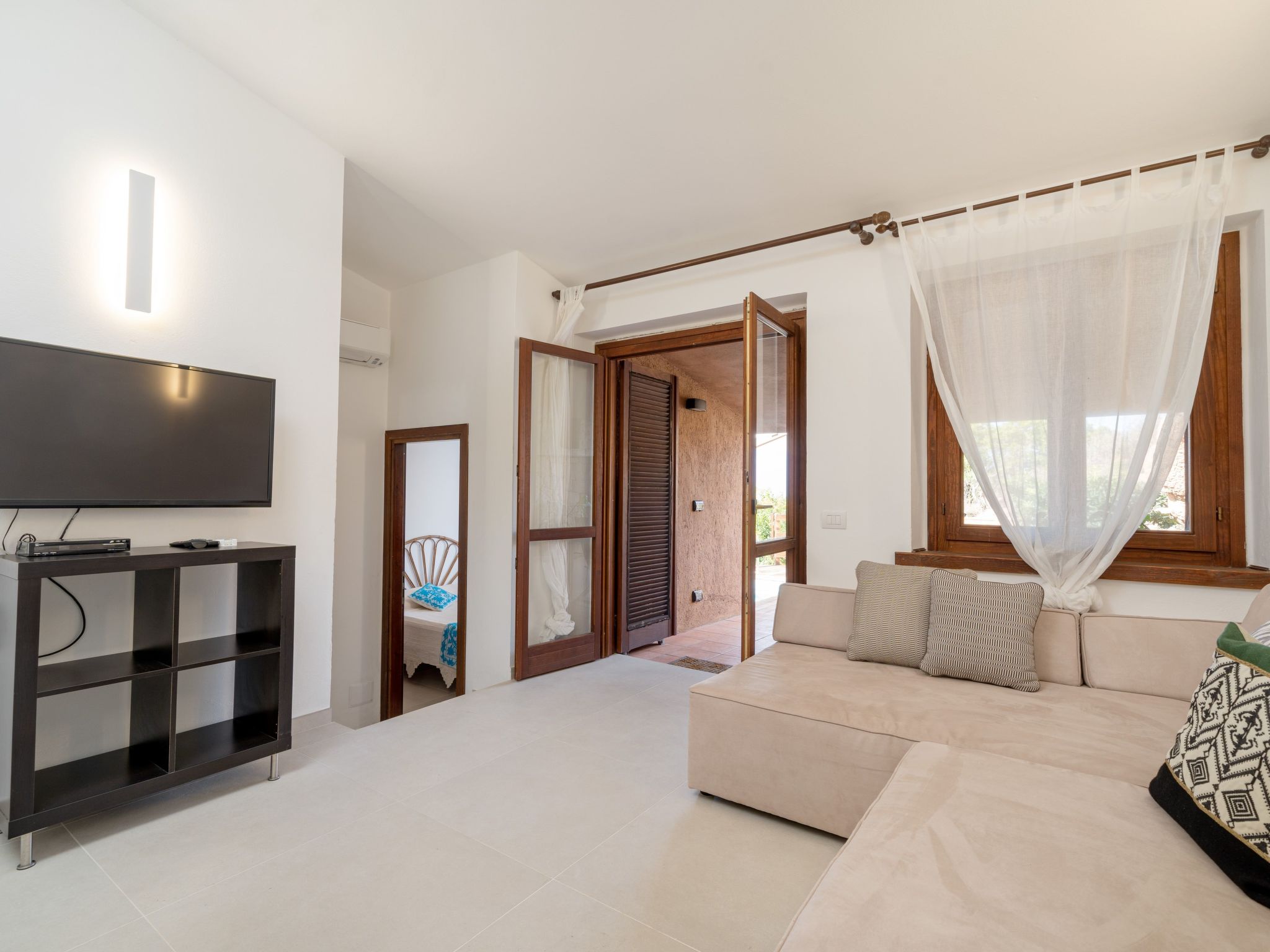 Für zwei Personen mit Pool und Sonnenterrasse und wundabarem Seeblick