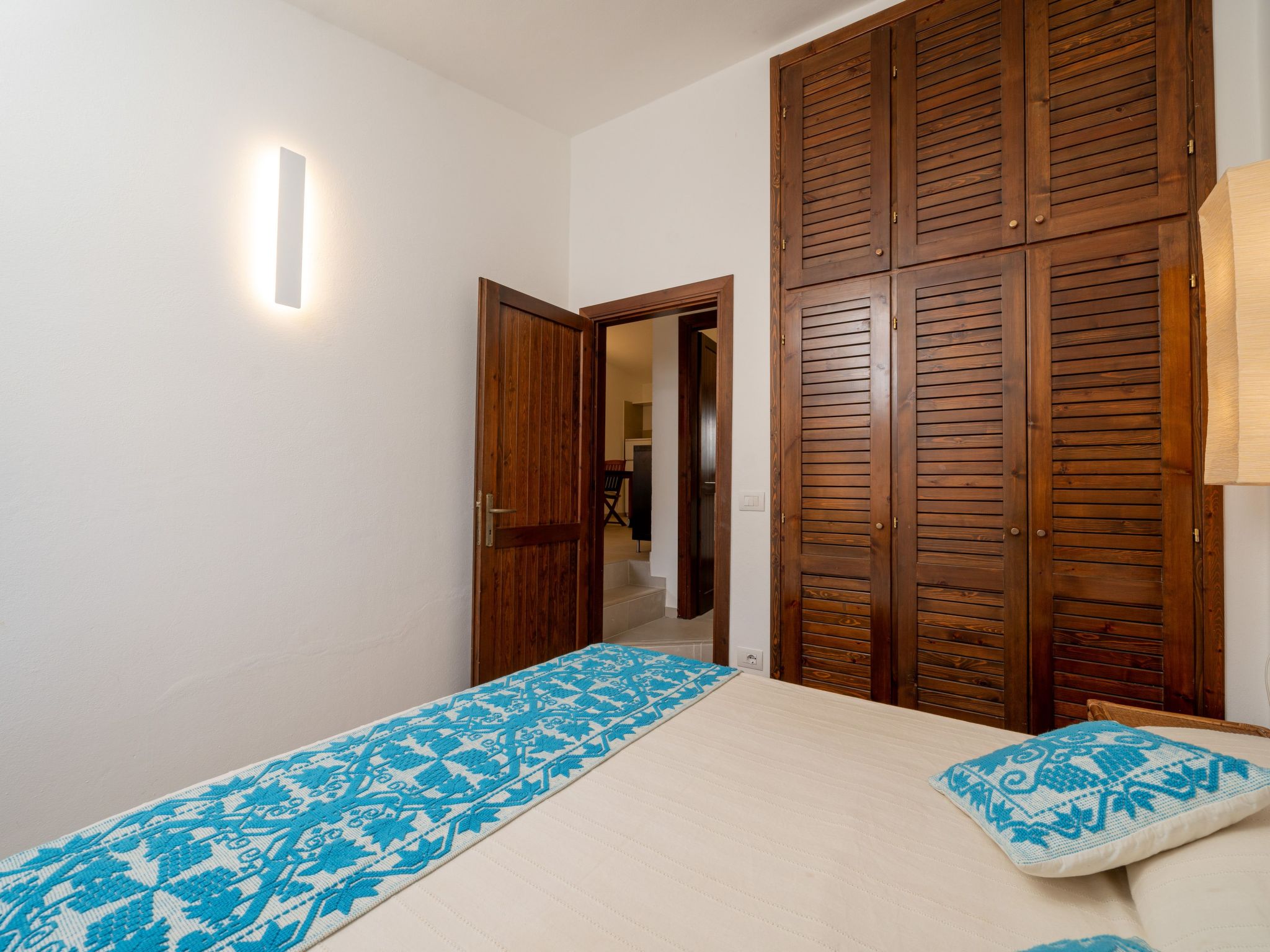 Für zwei Personen mit Pool und Sonnenterrasse und wundabarem Seeblick-Inside