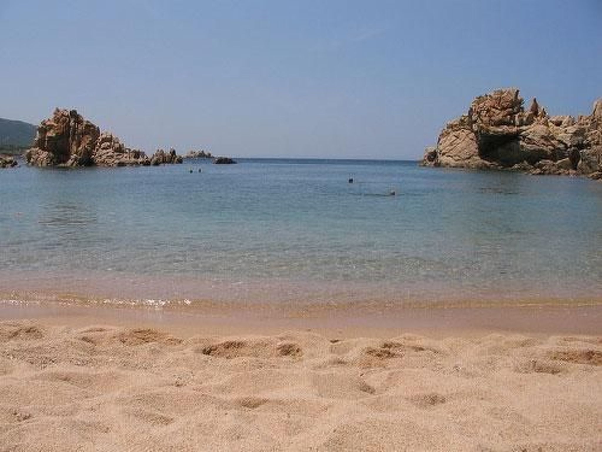 Für zwei Personen mit Pool und Sonnenterrasse und wundabarem Seeblick-Outside