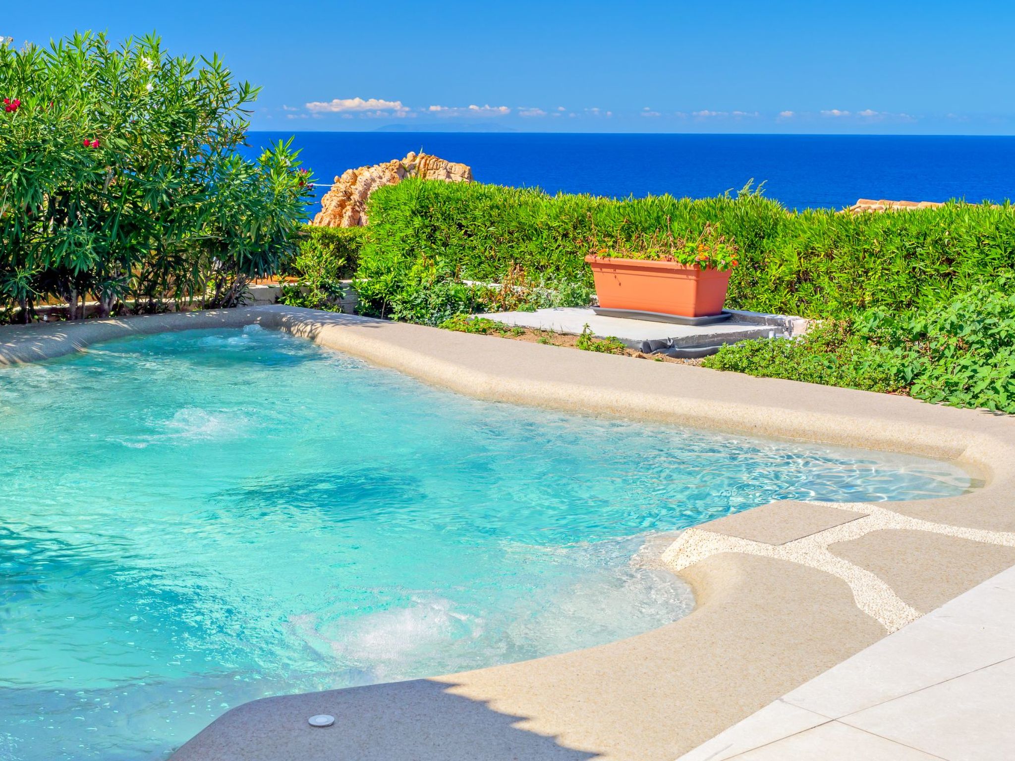 Villetta Corallo mit Aussicht und wenige Meter vom Meer entfernt-Image-tags.info