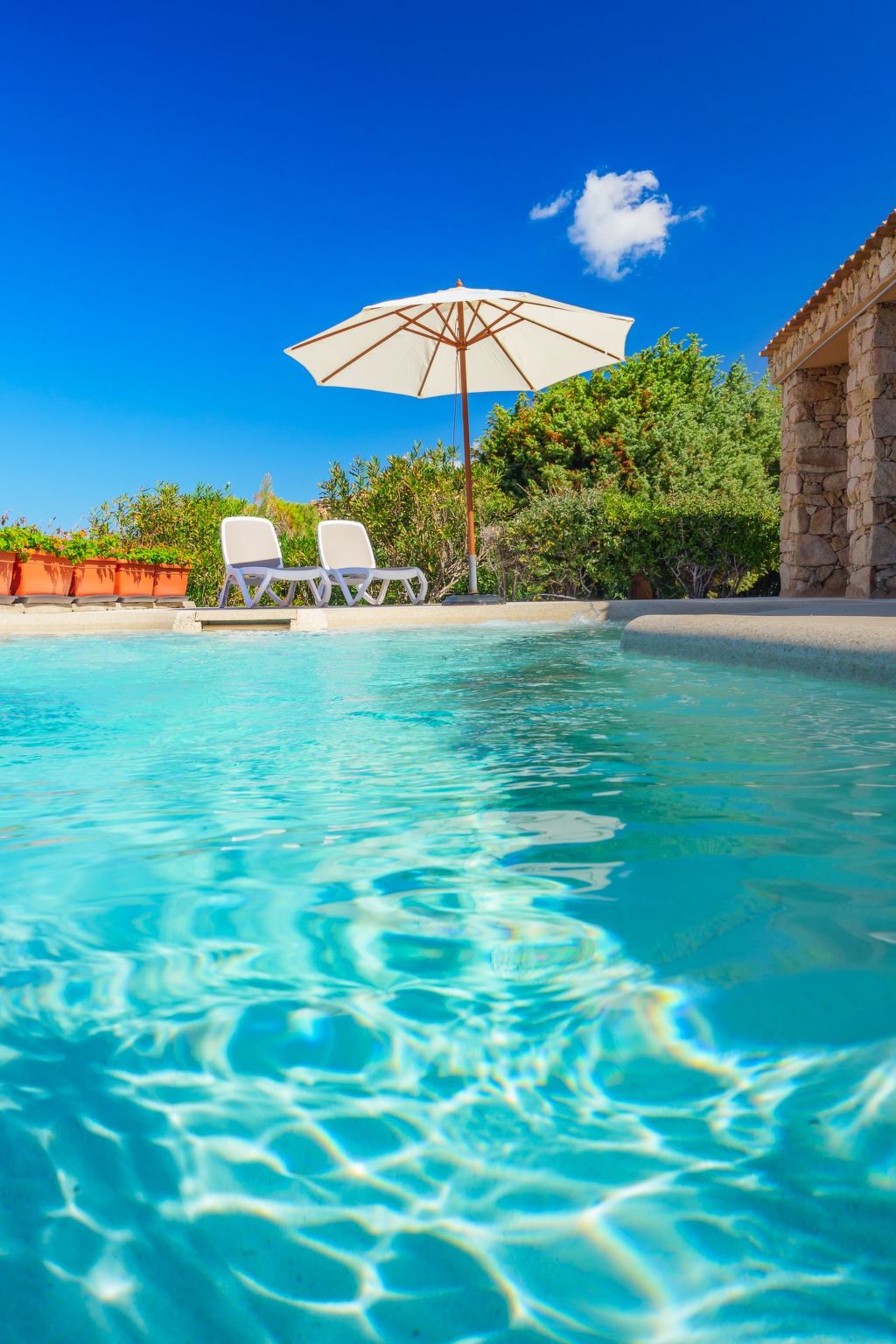 Villetta Corallo mit Aussicht und wenige Meter vom Meer entfernt-Outside