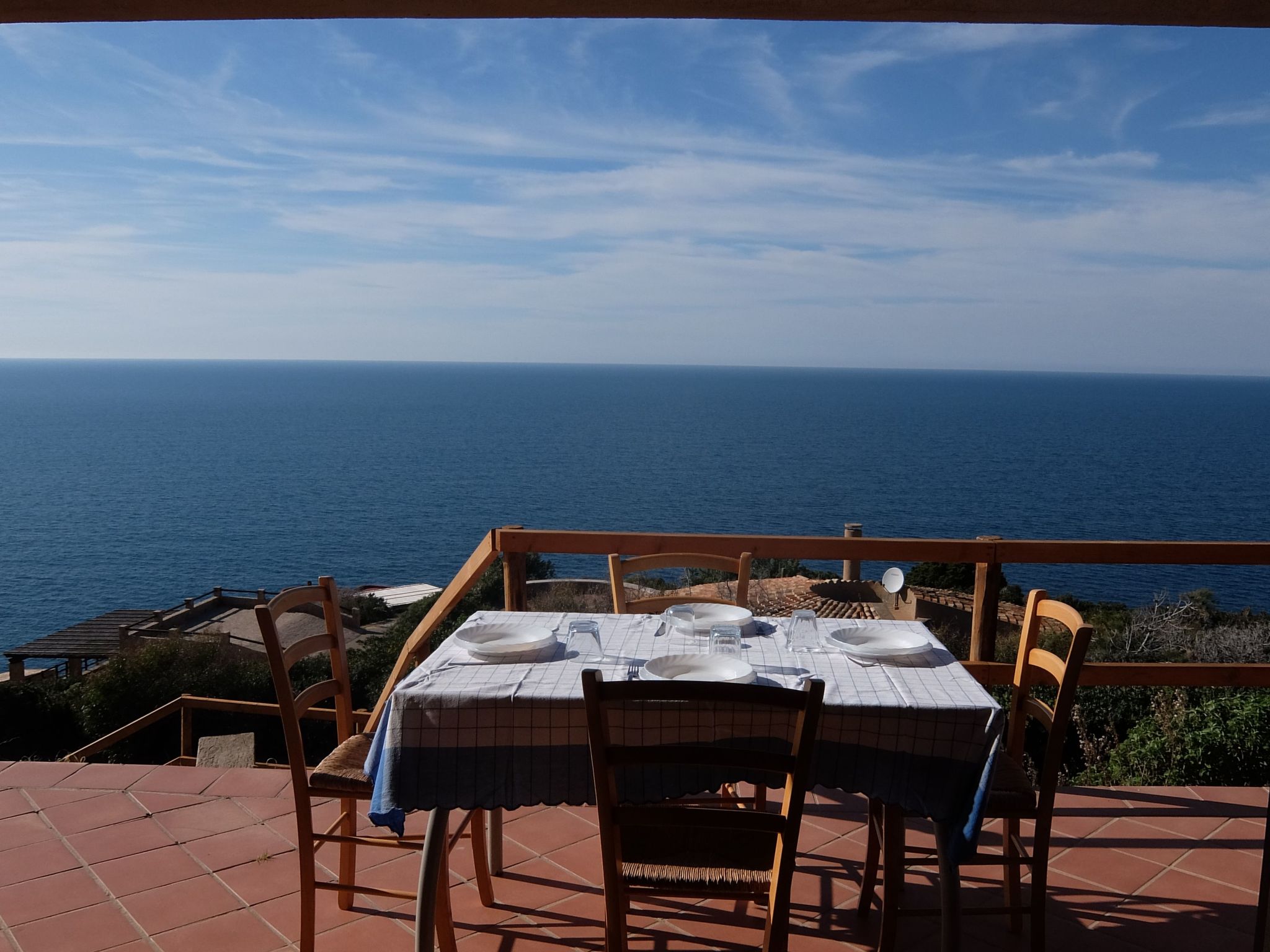 Villini Lu Ciuoni außergewöhnlichen Meerblick.-Image-tags.info